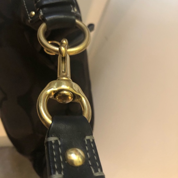 COACH CARLY SIGNATURE SHOULDER BAG - Picture 6 of 16